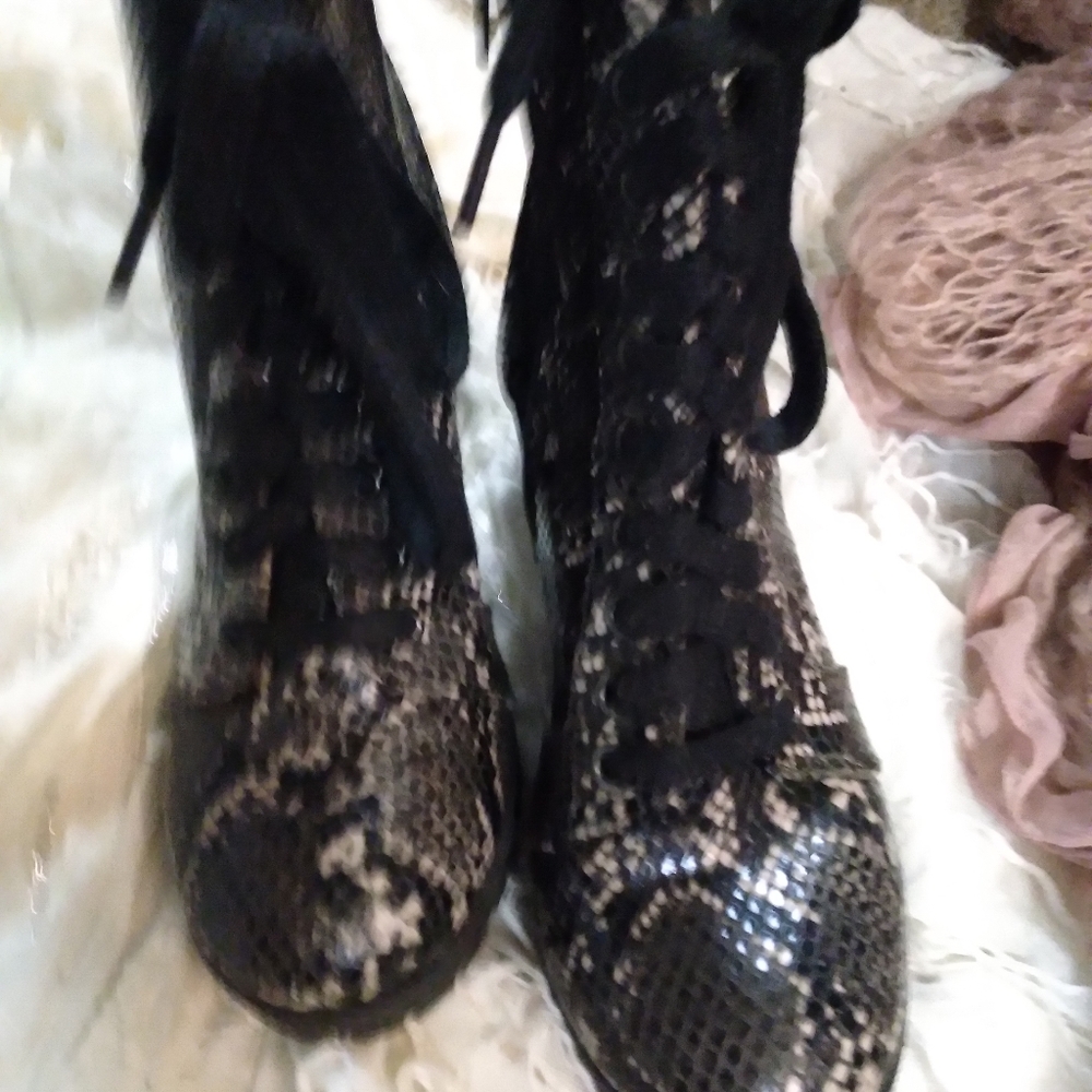 Shoes boots - Picture 3 of 4